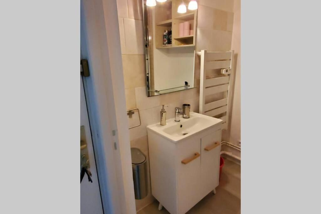 Joli Petit Studio Au Centre De Carry Le Rouet Apartman Kültér fotó
