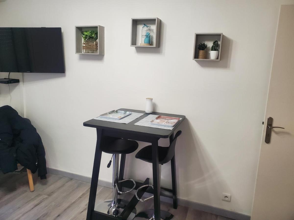 Joli Petit Studio Au Centre De Carry Le Rouet Apartman Kültér fotó