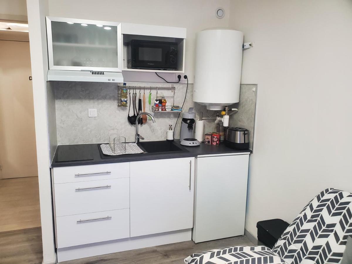 Joli Petit Studio Au Centre De Carry Le Rouet Apartman Kültér fotó